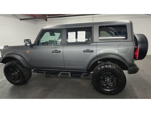 Used 2022 Ford Bronco Badlands AWD/4WD image 6