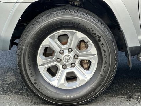 Certified 2017 Toyota 4Runner SR5 image 29