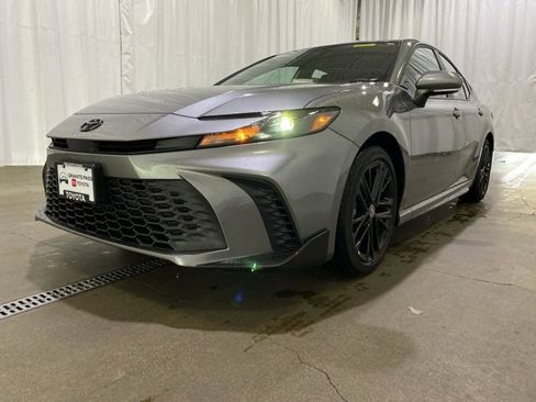 New 2026 Toyota Camry SE image 23