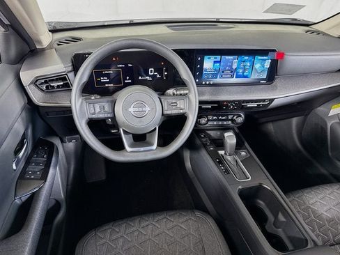 New 2026 Nissan Kicks SV w/ Interior Electronics Package AWD/4WD image 19