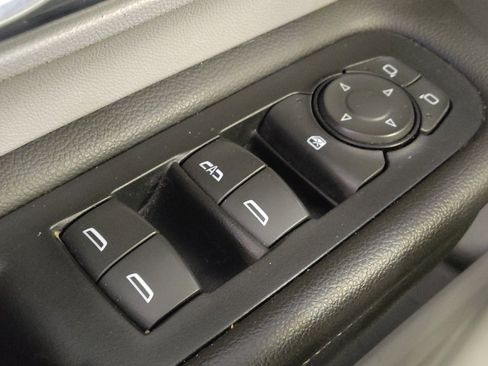 Used 2023 GMC Terrain SLE FWD image 27