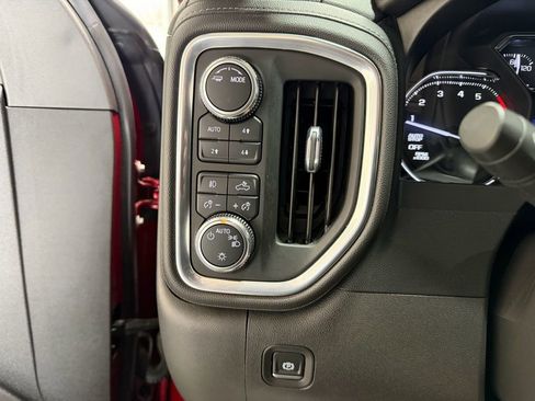 Used 2021 GMC Sierra 1500 Elevation w/ Preferred Package image 4