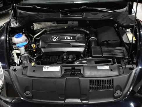 Used 2016 Volkswagen Beetle 1.8T S image 37