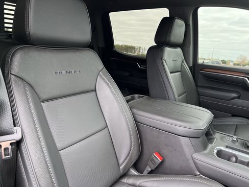 Used 2025 GMC Sierra 1500 Denali w/ Denali Reserve Package image 35