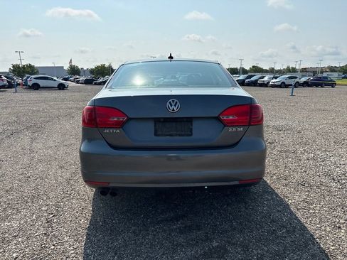 Used 2013 Volkswagen Jetta SE FWD image 10