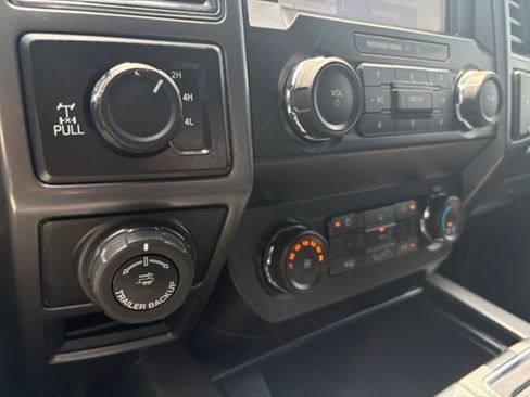 Used 2019 Ford F150 XLT w/ Equipment Group 302A Luxury AWD/4WD image 30