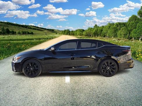 Used 2022 Nissan Maxima SR w/ Sport Mat Group image 4