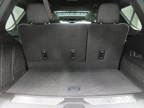 Used 2025 GMC Yukon Denali image 42