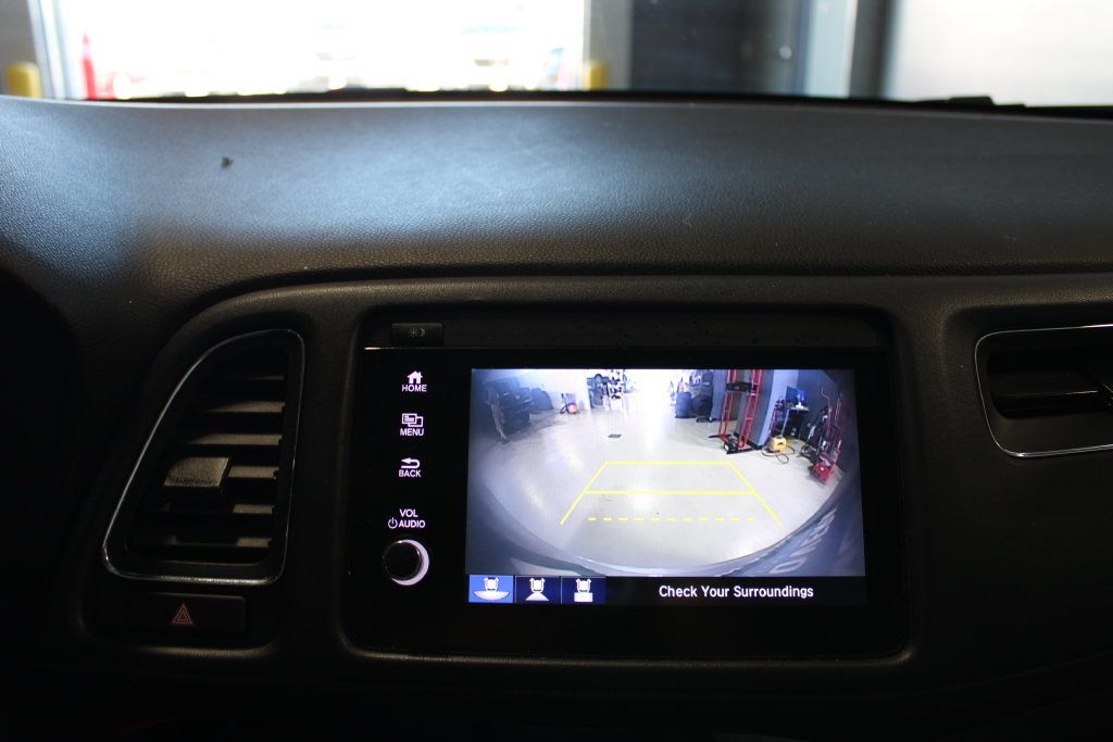 Used 2019 Honda HR-V Touring image 14