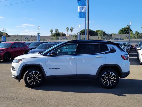Used 2022 Jeep Compass Limited w/ Mopar Graphics Package image 8