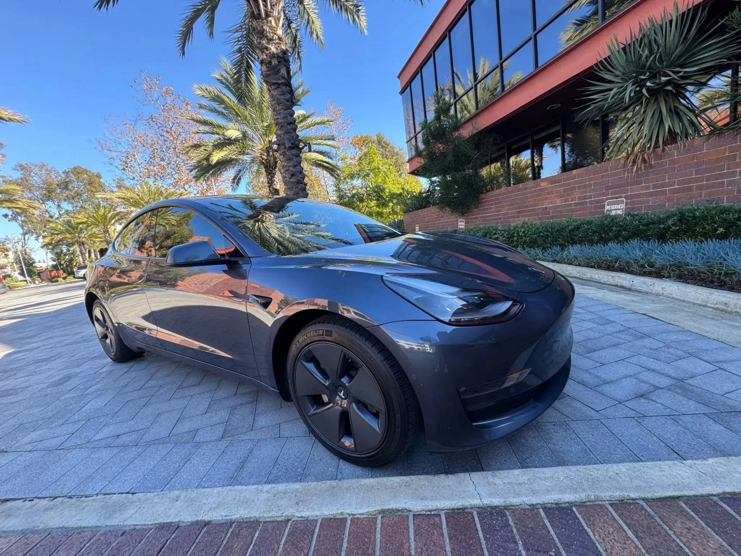 Used 2022 Tesla Model 3 RWD image 3