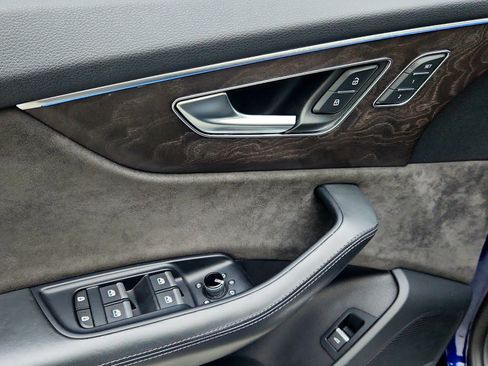 Used 2019 Audi Q8 Prestige w/ Luxury Package image 20