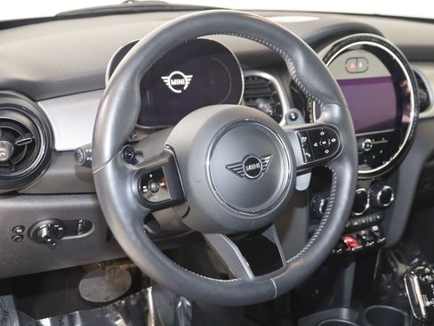 Used 2024 MINI Cooper S image 6
