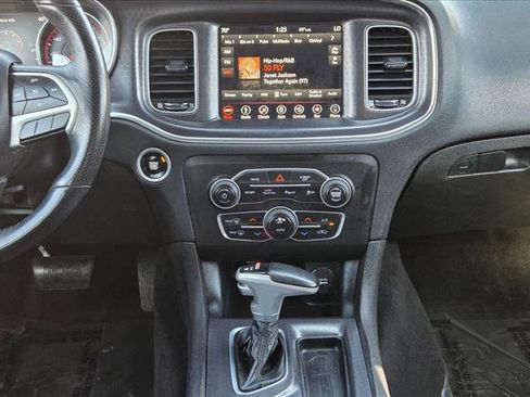 Used 2018 Dodge Charger GT image 16