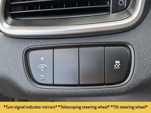 Used 2016 Kia Sorento LX image 9