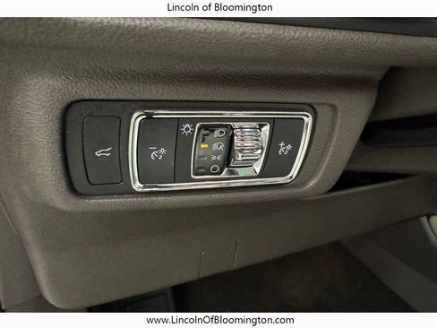 Certified 2022 Lincoln Corsair AWD w/ Premium Package image 36