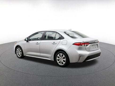 Used 2025 Toyota Corolla LE FWD image 7