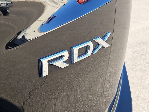 Certified 2023 Acura RDX w/ Technology Package image 12