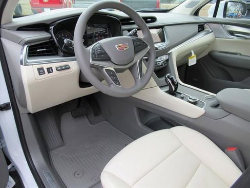 New 2026 Cadillac XT5 Premium Luxury w/ Driver Assist Package FWD image 16