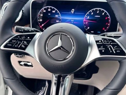 New 2026 Mercedes-Benz GLC 300 4MATIC image 16