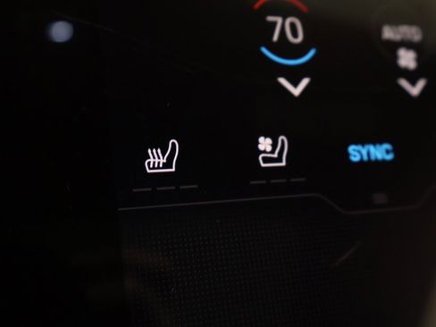 Used 2021 Porsche Taycan Turbo image 57