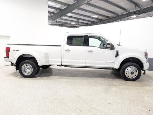Used 2022 Ford F450 Limited image 2