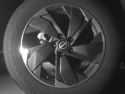 Used 2025 Nissan Rogue SV AWD/4WD image 15