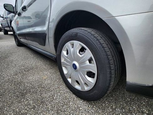 Used 2019 Ford Transit Connect XLT image 28