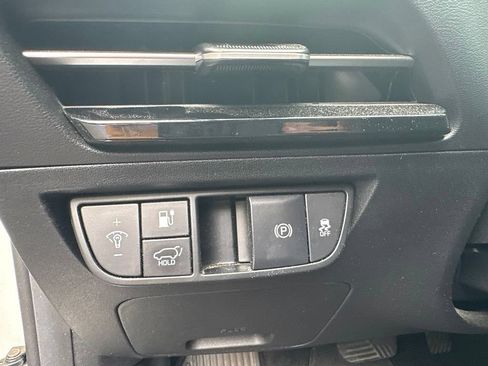 Used 2024 Kia EV6 Wind w/ Wind Technology Package AWD/4WD image 15