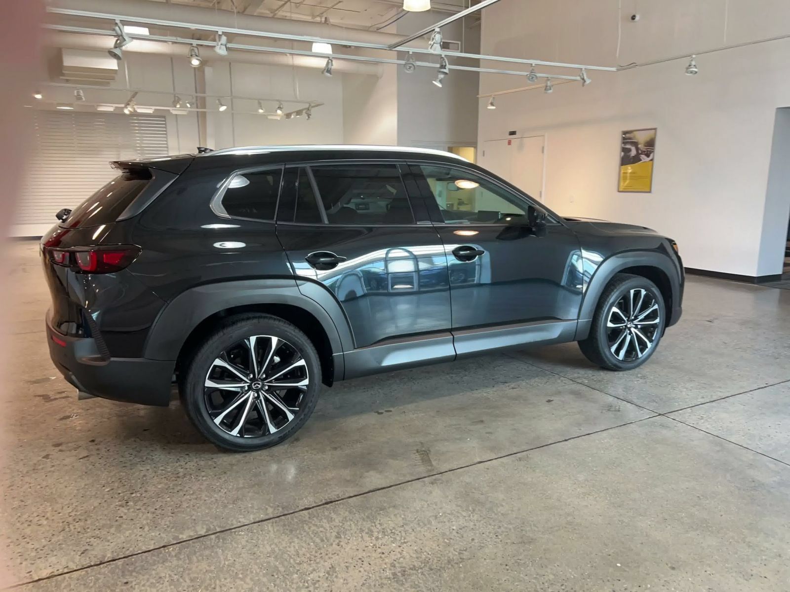 Used 2026 MAZDA CX-50 AWD 2.5 S w/ Premium Package image 14