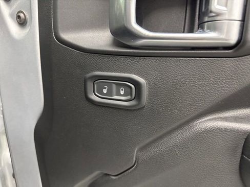 Used 2023 Jeep Wrangler Unlimited Rubicon 4xe w/ Cold Weather Group AWD/4WD image 26