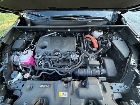 Used 2025 Toyota RAV4 LE image 11