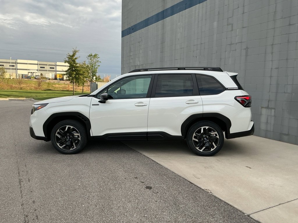 New 2026 Subaru Forester Touring AWD/4WD image 8