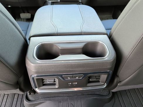 New 2026 GMC Sierra 1500 SLT image 40