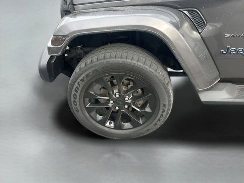 Used 2021 Jeep Wrangler Unlimited Sahara image 16