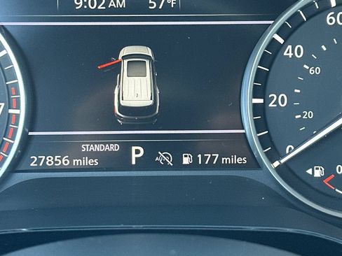 Used 2024 Nissan Pathfinder SV FWD image 26