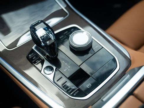 Used 2023 BMW X5 sDrive40i w/ Executive Package image 36