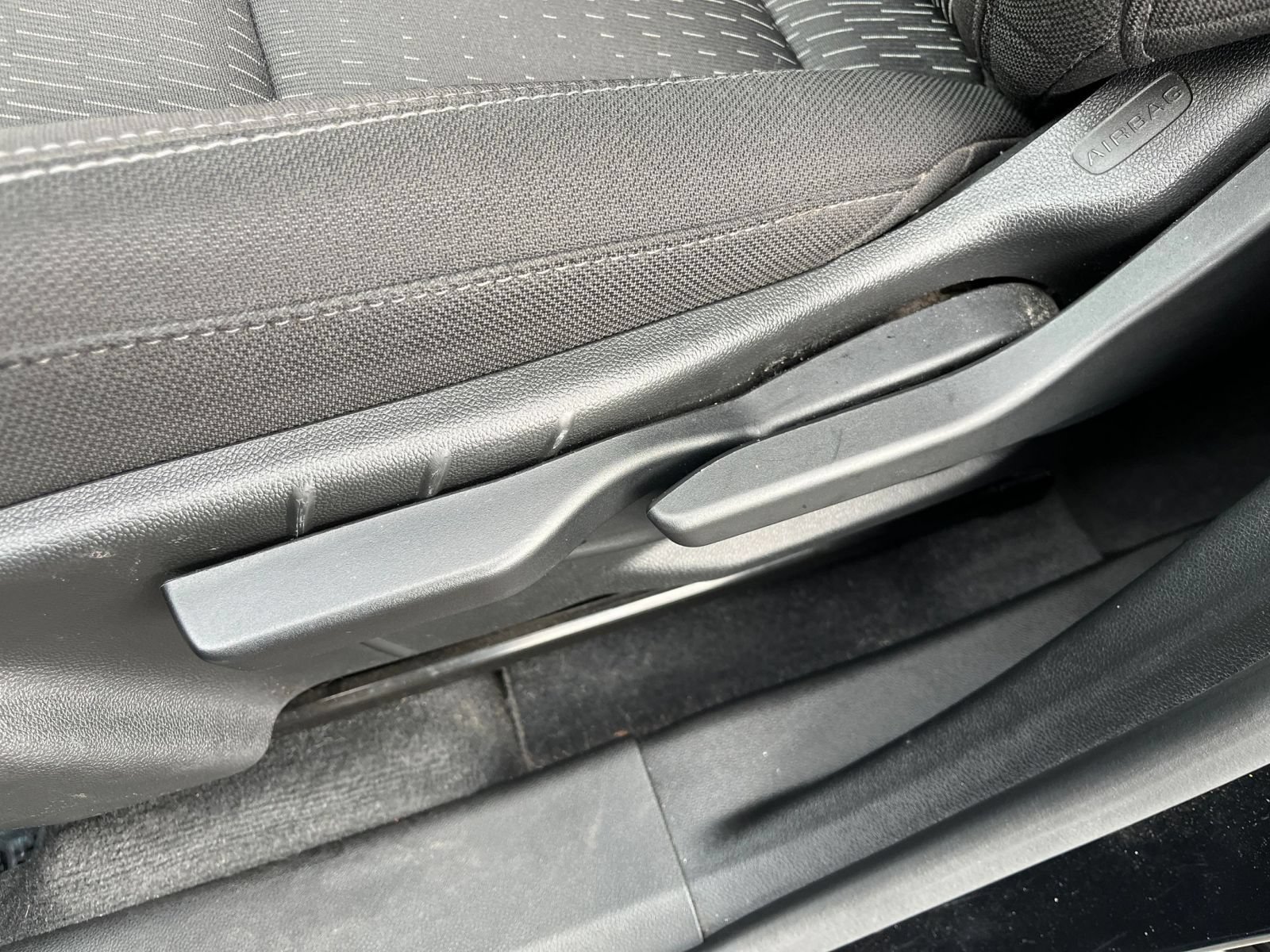 Used 2025 Chevrolet Equinox LT FWD image 22
