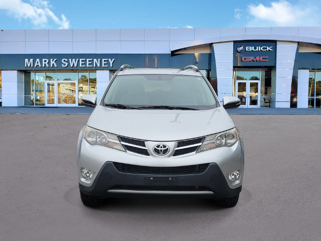 Used 2013 Toyota RAV4 XLE AWD/4WD image 2