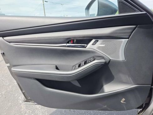 New 2026 MAZDA MAZDA3 2.5 S Hatchback w/ Premium Pkg FWD image 29