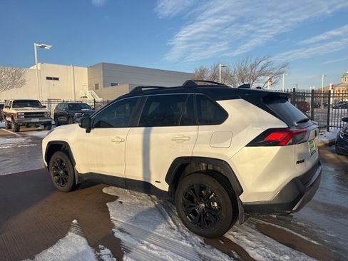 Certified 2025 Toyota RAV4 XSE image 8