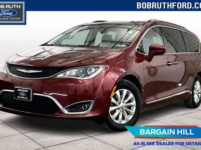 Used 2018 Chrysler Pacifica Touring-L