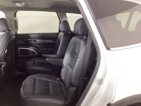 Used 2020 Kia Telluride EX w/ EX Premium Package AWD/4WD image 14