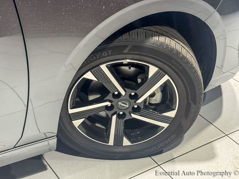 Used 2025 Nissan Sentra SV image 12