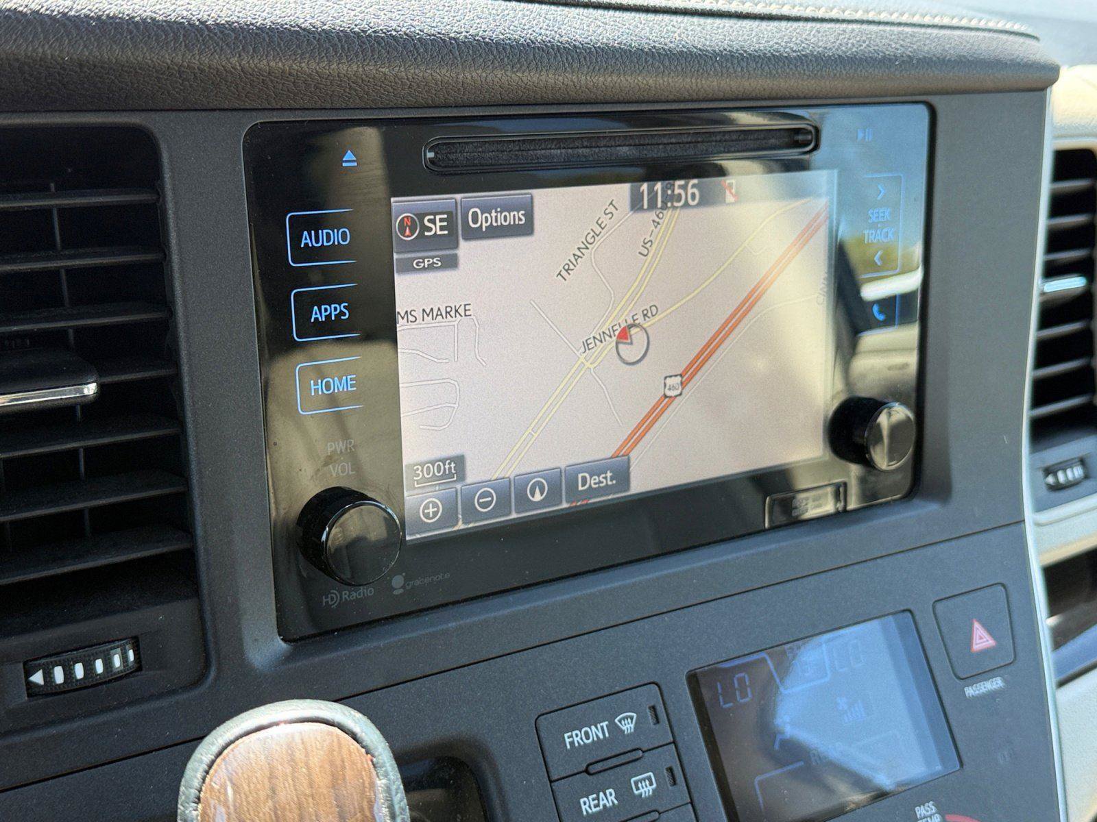 Used 2015 Toyota Sienna XLE w/ XLE Navigation Package FWD image 24