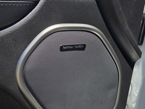 Used 2018 Jeep Grand Cherokee High Altitude AWD/4WD image 13