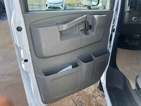 New 2026 Chevrolet Express 3500 w/ Power Convenience Package image 9