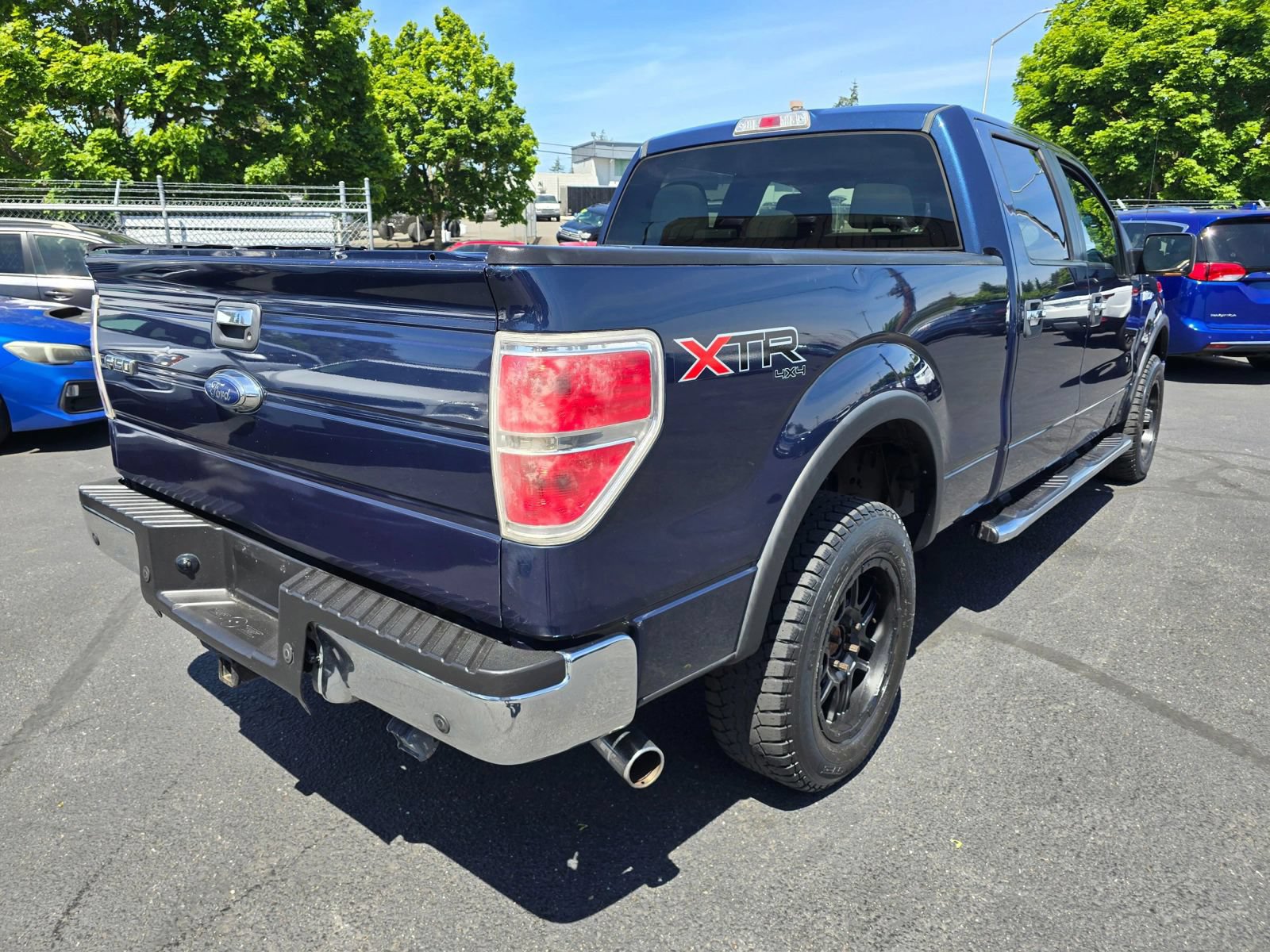 Used 2014 Ford F150 XLT w/ Equipment Group 302A Luxury AWD/4WD image 5