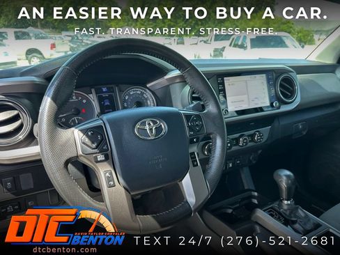 Used 2020 Toyota Tacoma SR5 AWD/4WD image 11