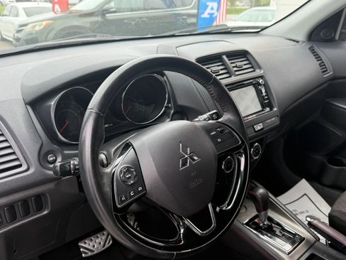 Used 2018 Mitsubishi Outlander Sport ES image 13